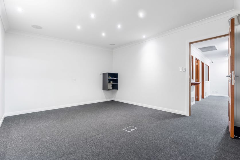 Click to view all images 2a/65 Riverside Place Morningside QLD 4170 - Image 2