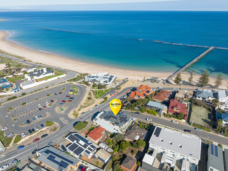 Click to view all images 9 Saltfleet Street Port Noarlunga SA 5167 - Image 2