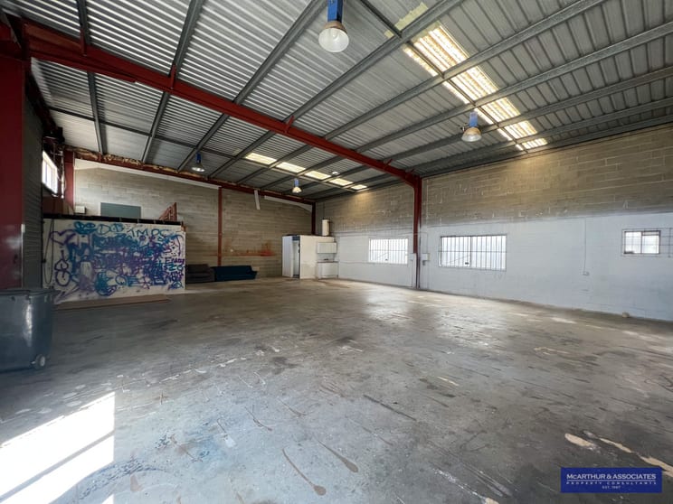 Click to view all images Clontarf QLD 4019 - Image 2