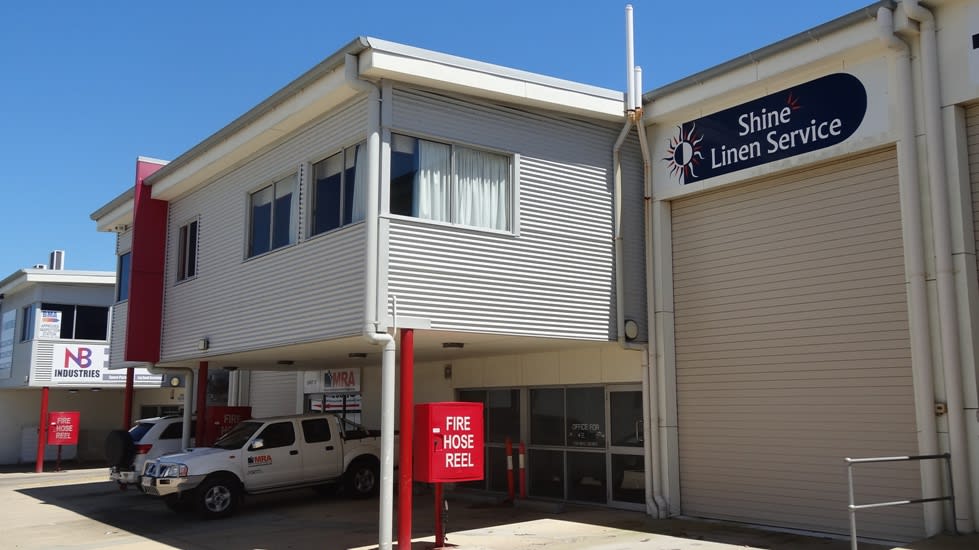 Click to view all images 4/13-15 Carl Street Rural View QLD 4740 - Image 1