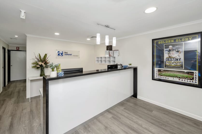 Click to view all images 54 Thuringowa Drive Thuringowa Central QLD 4817 - Image 2