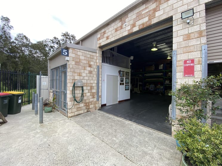 Click to view all images 5/8 Bonnal Road Erina NSW 2250 - Image 3