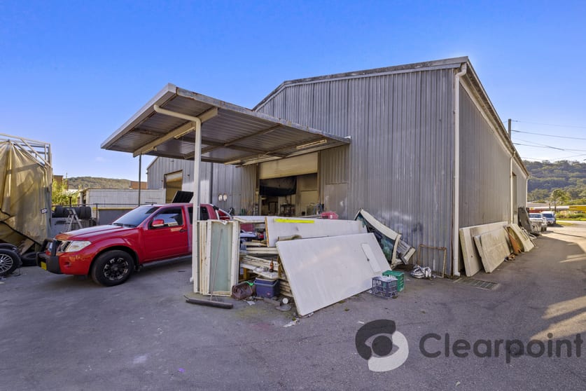 Click to view all images Unit 1/234 Manns Road West Gosford NSW 2250 - Image 3