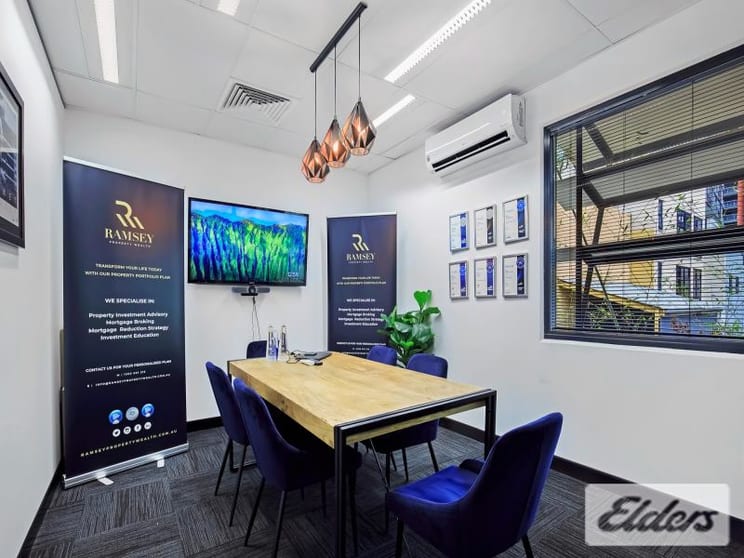 Click to view all images 21/76 Doggett Street Newstead QLD 4006 - Image 3