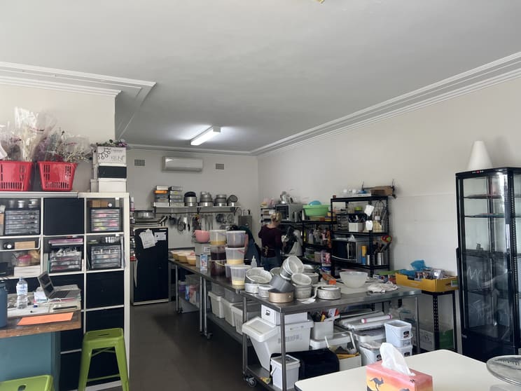 Click to view all images Sutherland NSW 2232 - Image 2