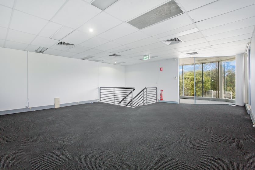 Click to view all images Warriewood NSW 2102 - Image 3