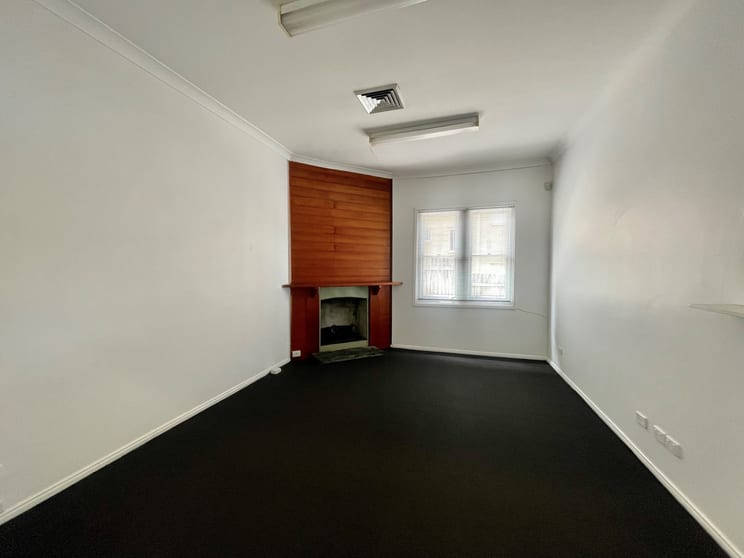 Click to view all images 28 The Crescent Penrith NSW 2750 - Image 3