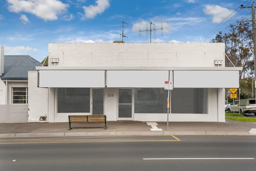 Click to view all images 223 Barnard Street Bendigo VIC 3550 - Image 1