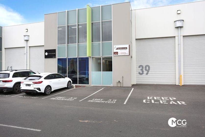 Click to view all images Unit 39, 22 - 30 Wallace Avenue Point Cook VIC 3030 - Image 1