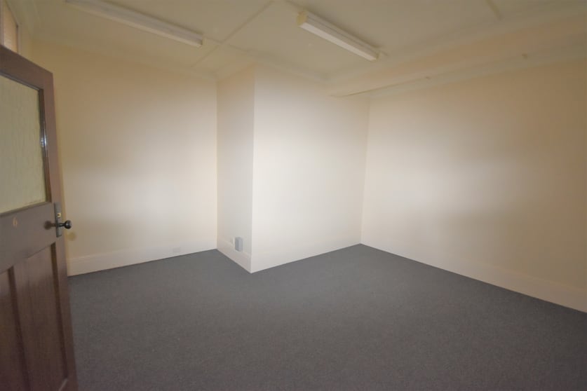 Click to view all images Level 1, 6/571 Dean Street Albury NSW 2640 - Image 3