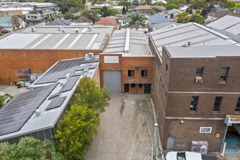 Click to view all images 31 Sir Joseph Banks Street Botany NSW 2019 - Image 3