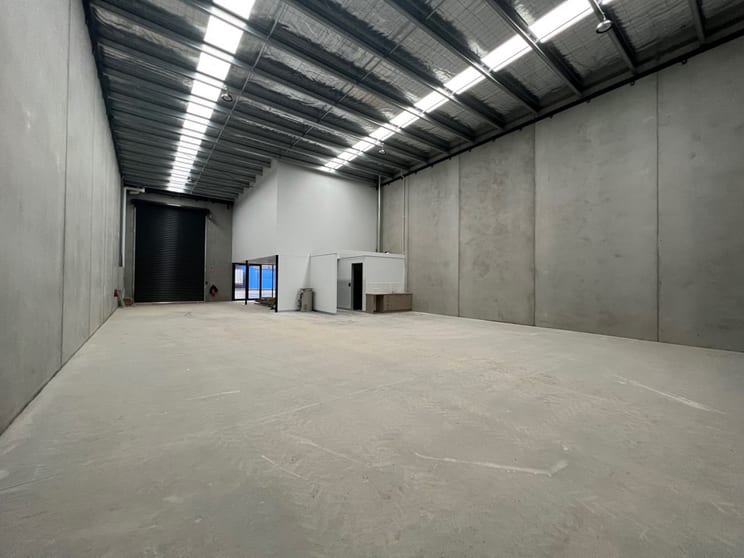 Click to view all images 36 Axis Crescent Dandenong South VIC 3175 - Image 3
