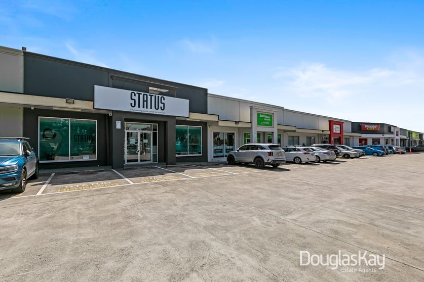 Click to view all images 153 Harvester Road Sunshine VIC 3020 - Image 1