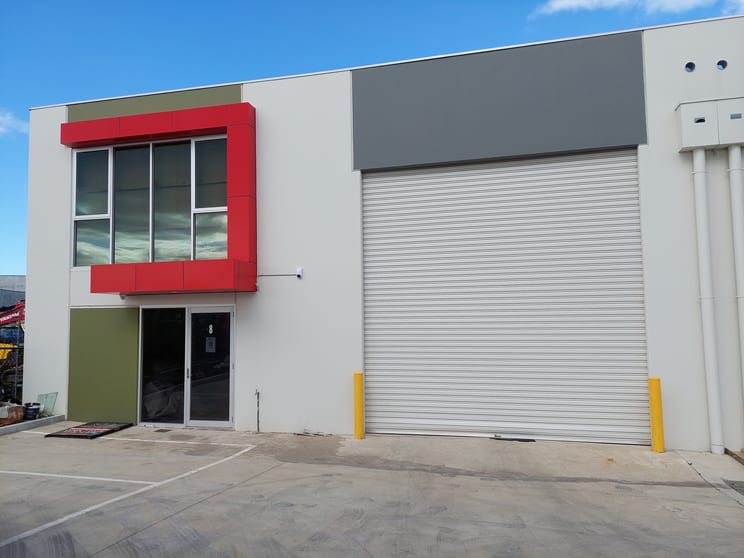 Click to view all images 8/53 Ravenhall Way Ravenhall VIC 3023 - Image 1