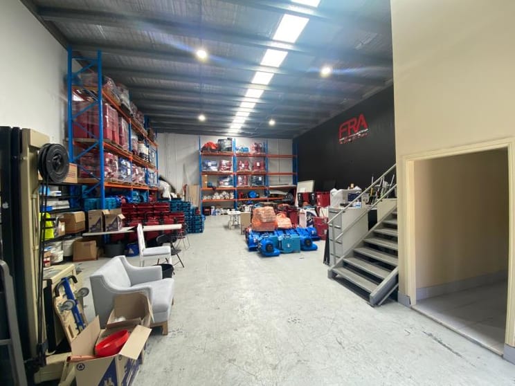 Click to view all images Unit 1/9 Moorlands Road Ingleburn NSW 2565 - Image 3
