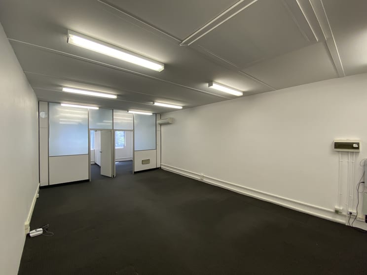 Click to view all images Suite 2/9 Oaks Avenue Dee Why NSW 2099 - Image 2