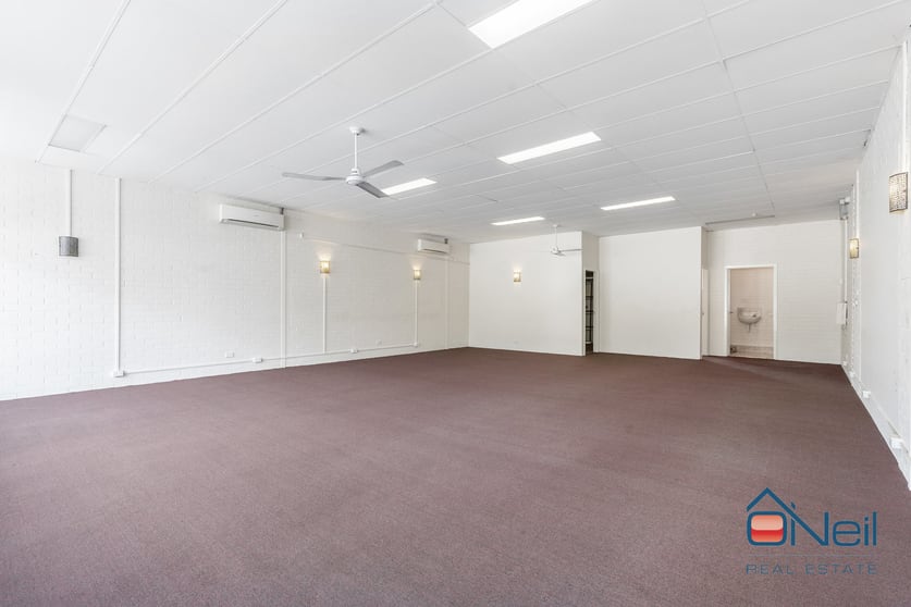 Click to view all images 3/213 Railway Avenue Kelmscott WA 6111 - Image 2