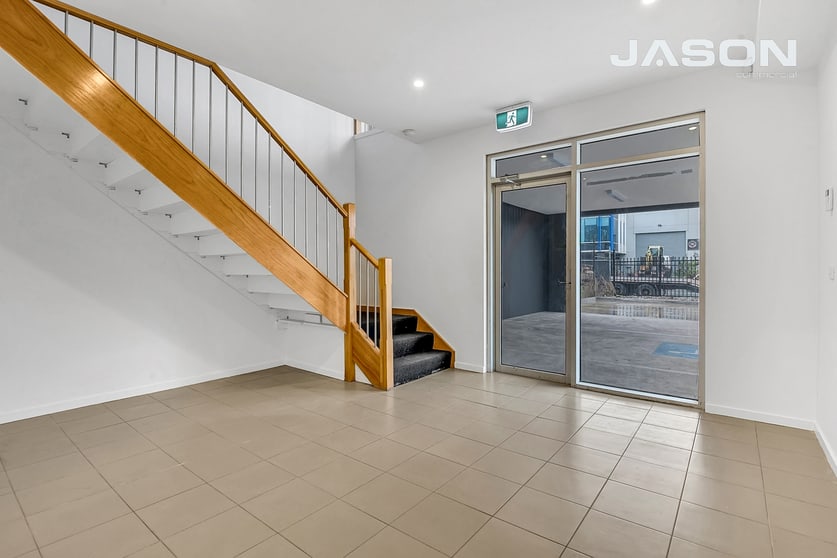 Click to view all images 19 Yellowbox Drive Craigieburn VIC 3064 - Image 3
