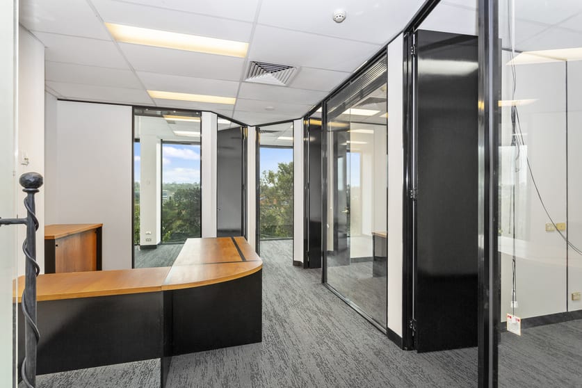 Click to view all images 330/25 Milton Parade Malvern VIC 3144 - Image 3