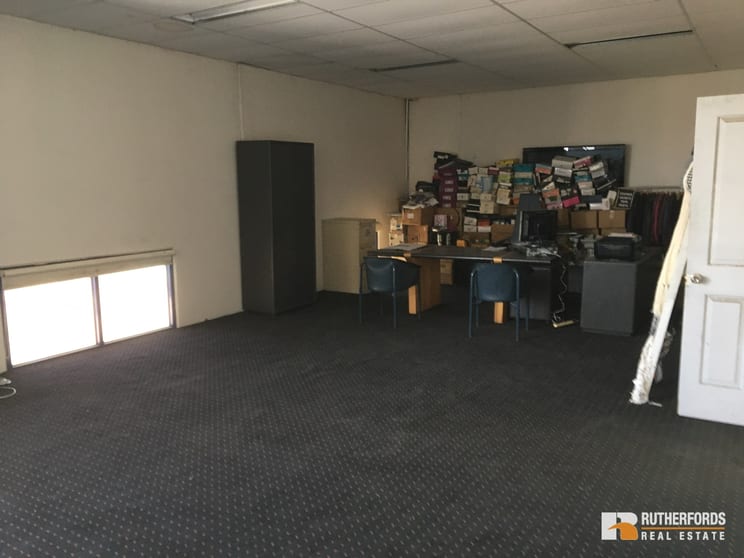 Click to view all images 2/164-170 Barry Road Campbellfield VIC 3061 - Image 3