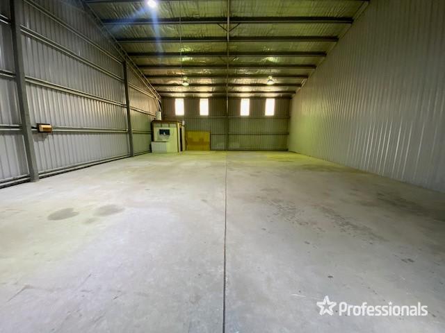 Click to view all images 8/3 Angus Avenue South Nowra NSW 2541 - Image 3