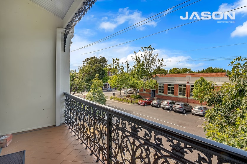 Click to view all images 160 Napier Street South Melbourne VIC 3205 - Image 2