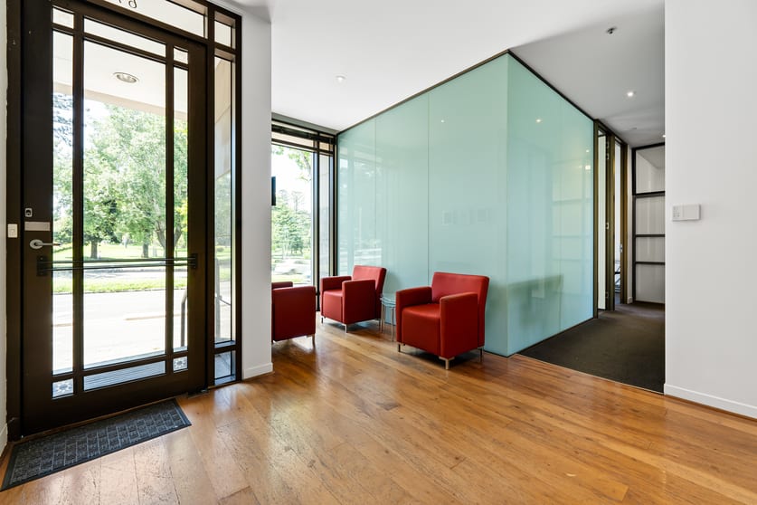 Click to view all images 69 Rathdowne Street Carlton VIC 3053 - Image 2