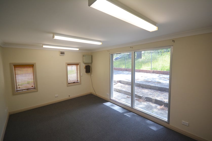 Click to view all images 25 Mistral Street Katoomba NSW 2780 - Image 2
