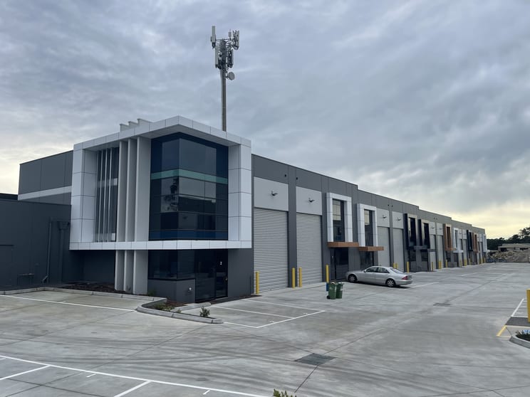 Click to view all images Unit 6 1855 Frankston-Flinders Road Hastings VIC 3915 - Image 1
