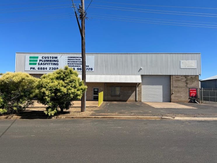 Click to view all images 18 Depot Road Dubbo NSW 2830 - Image 2