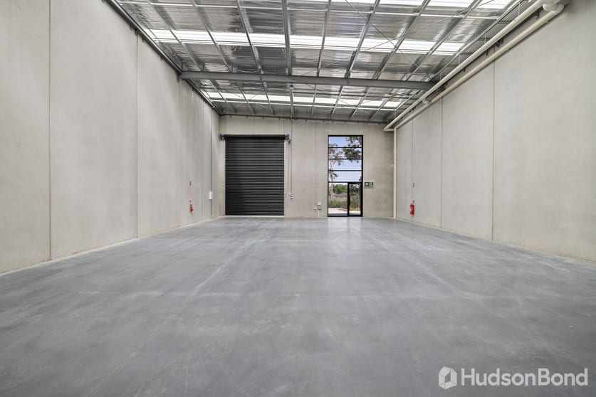 Click to view all images 31/42 Orchard Street Kilsyth VIC 3137 - Image 3