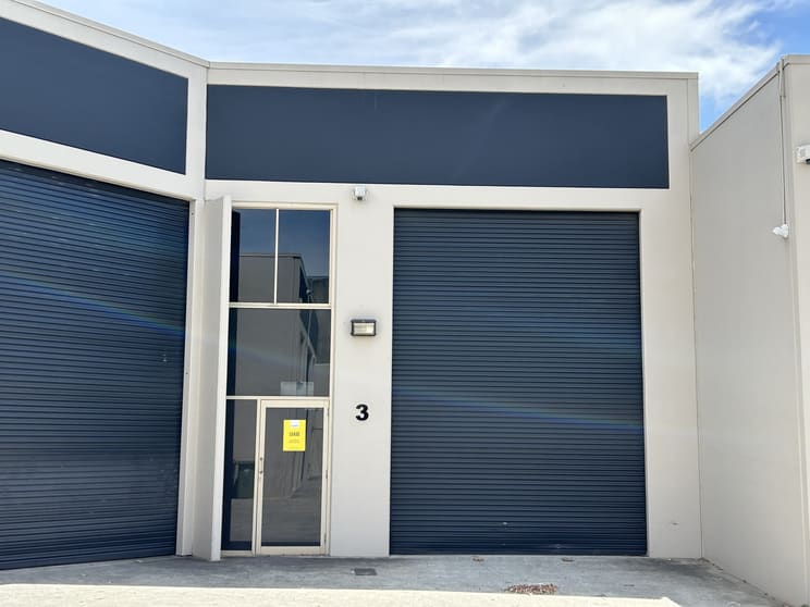 Click to view all images 3/2-4 Maiella Street Stapylton QLD 4207 - Image 1