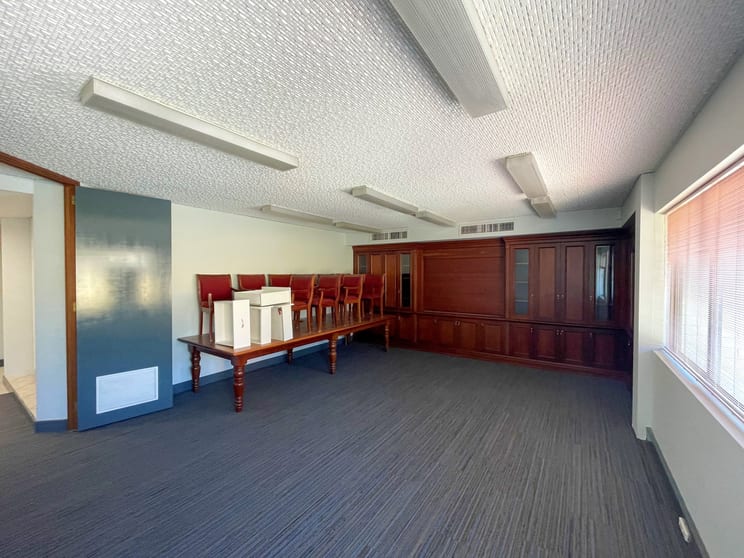 Click to view all images Unit 7/4 Edward Street Bunbury WA 6230 - Image 3