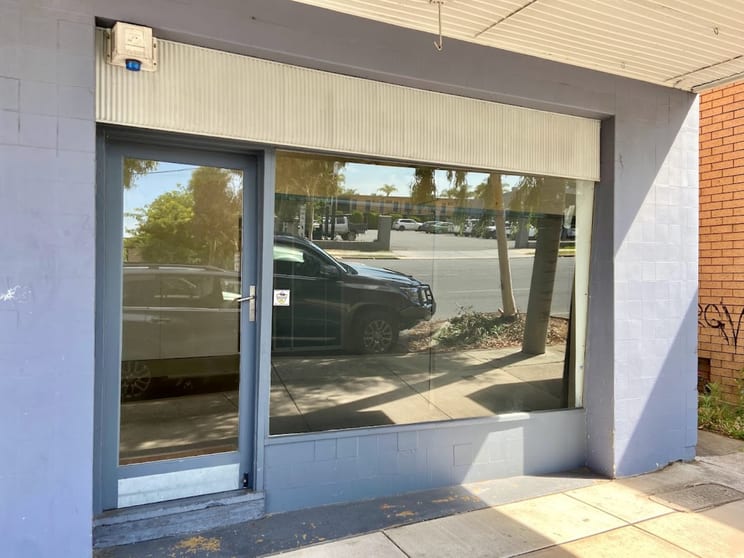 Click to view all images 4/319 Wagga Road Lavington NSW 2641 - Image 1