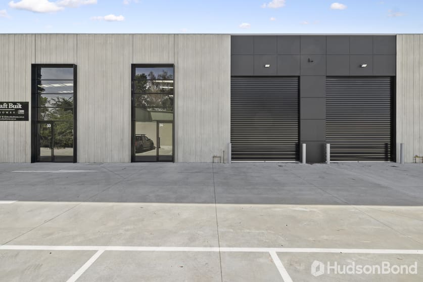 Click to view all images 32 Kiel Close Kilsyth VIC 3137 - Image 1