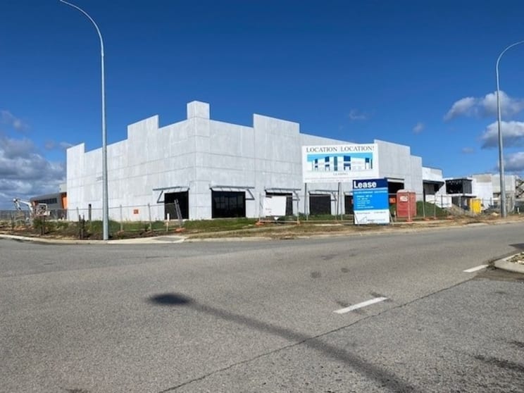 Click to view all images 6 Alex Wood Drive Forrestdale WA 6112 - Image 2