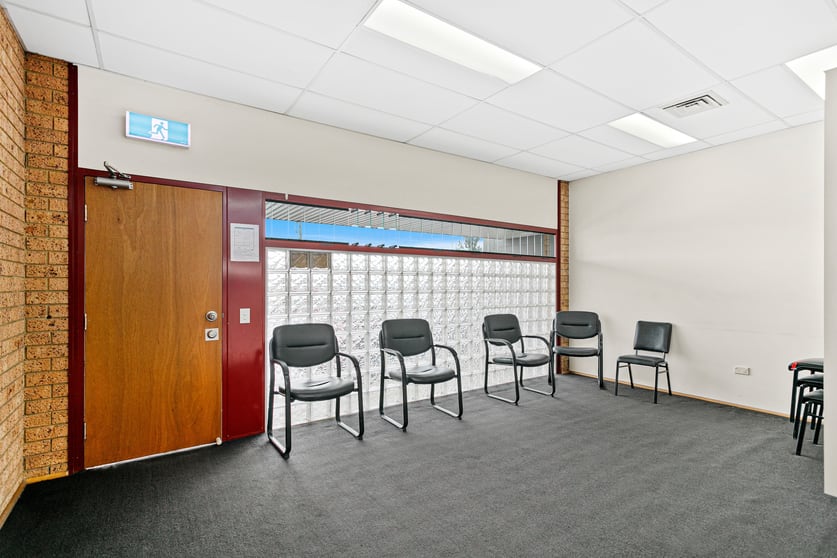Click to view all images 142 Terry Street Albion Park NSW 2527 - Image 2