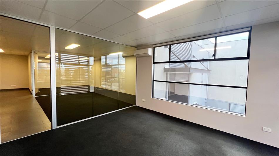 Click to view all images 2/10 Renewable Chase Bibra Lake WA 6163 - Image 2