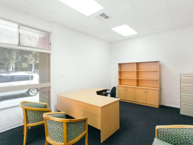 Click to view all images 22 Teddington Road Burswood WA 6100 - Image 3