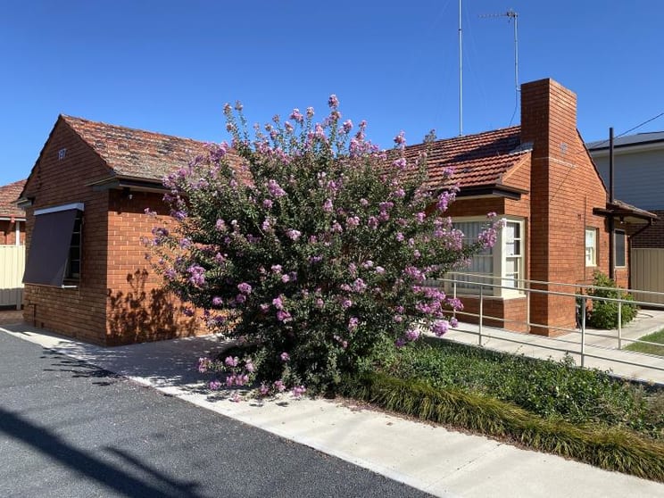 Click to view all images 197 Wingewarra Street Dubbo NSW 2830 - Image 1