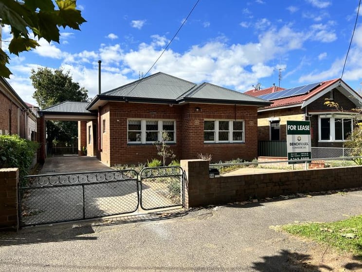 Click to view all images 58 Hill Street Orange NSW 2800 - Image 1