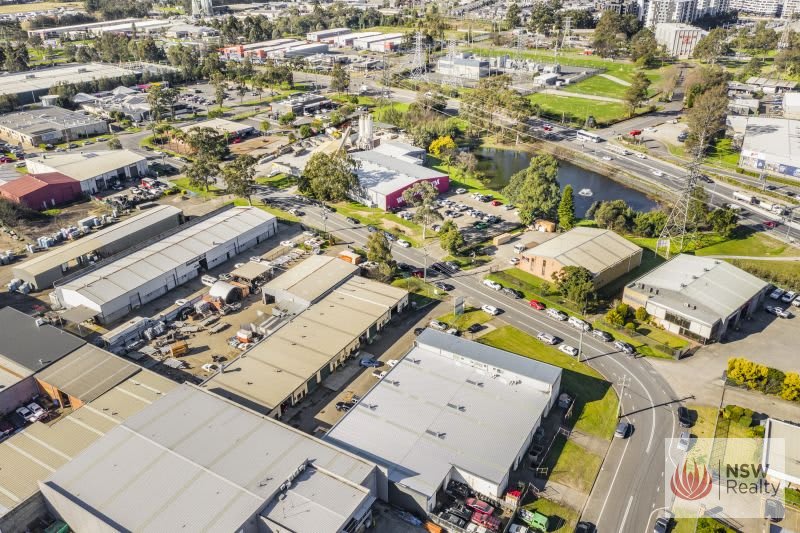 Click to view all images 11b Peachtree Road Penrith NSW 2750 - Image 2