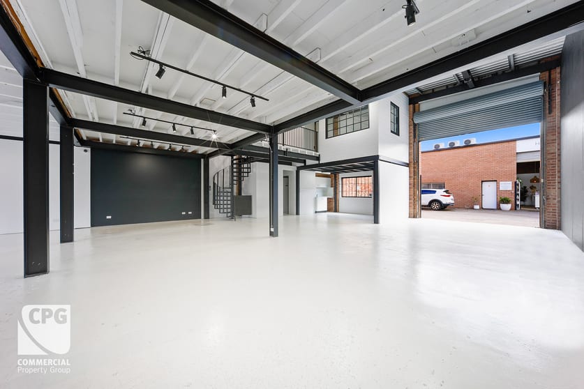 Click to view all images 1/91 Parraweena Road Caringbah NSW 2229 - Image 2