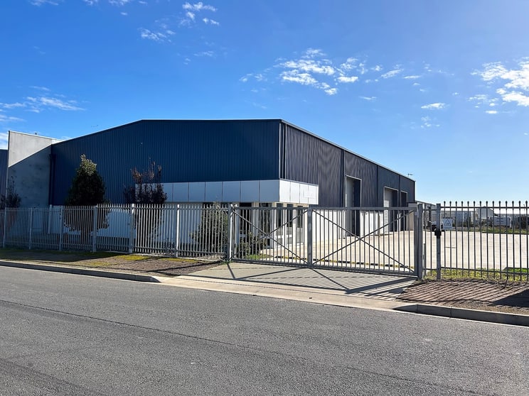 Click to view all images 33 Farrow Cct Seaford SA 5169 - Image 2