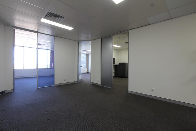 Click to view all images Suite 6/15-17 Forest Road Hurstville NSW 2220 - Image 3