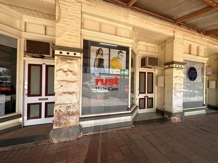 Click to view all images 20 Porter Street Kalgoorlie WA 6430 - Image 1
