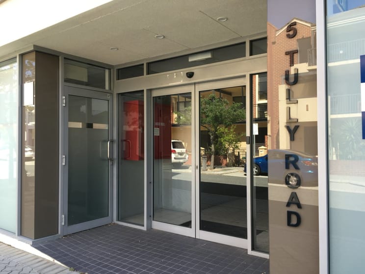Click to view all images 10/5 Tully Road East Perth WA 6004 - Image 2