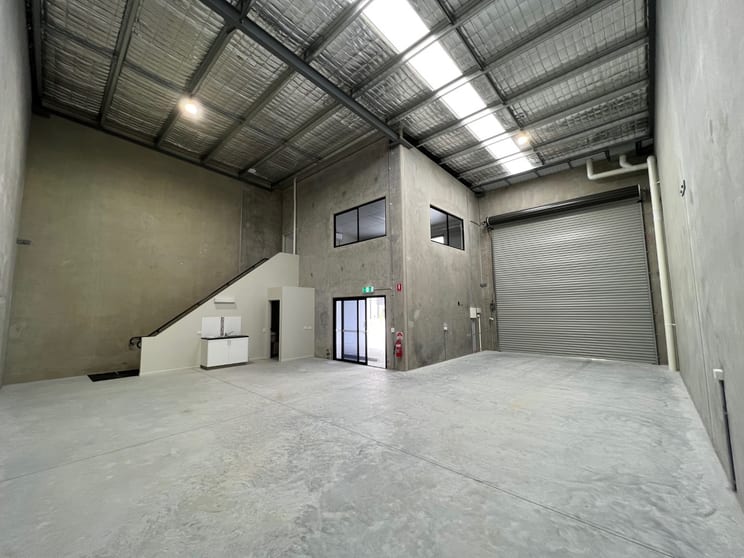Click to view all images Unit 11/54 Quilton Place Crestmead QLD 4132 - Image 2