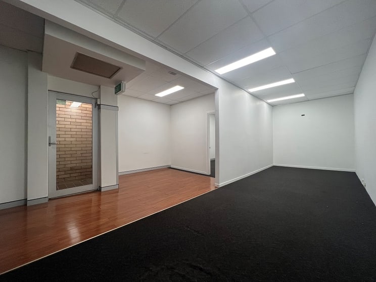 Click to view all images 1st Floor/170 Queen St Campbelltown NSW 2560 - Image 3