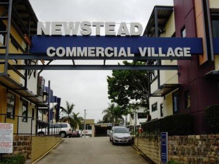 Click to view all images Unit 24/76 Doggett Street Newstead QLD 4006 - Image 2